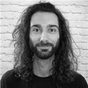 Easy-going English teacher expert in marketing, tech and all things creative